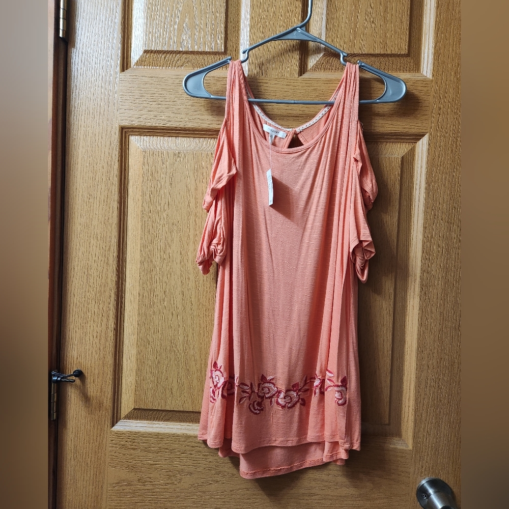 Maurice's top